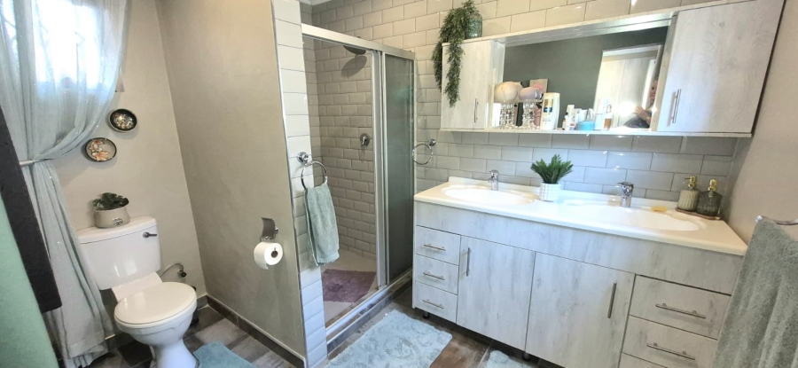 3 Bedroom Property for Sale in Boschdal North West